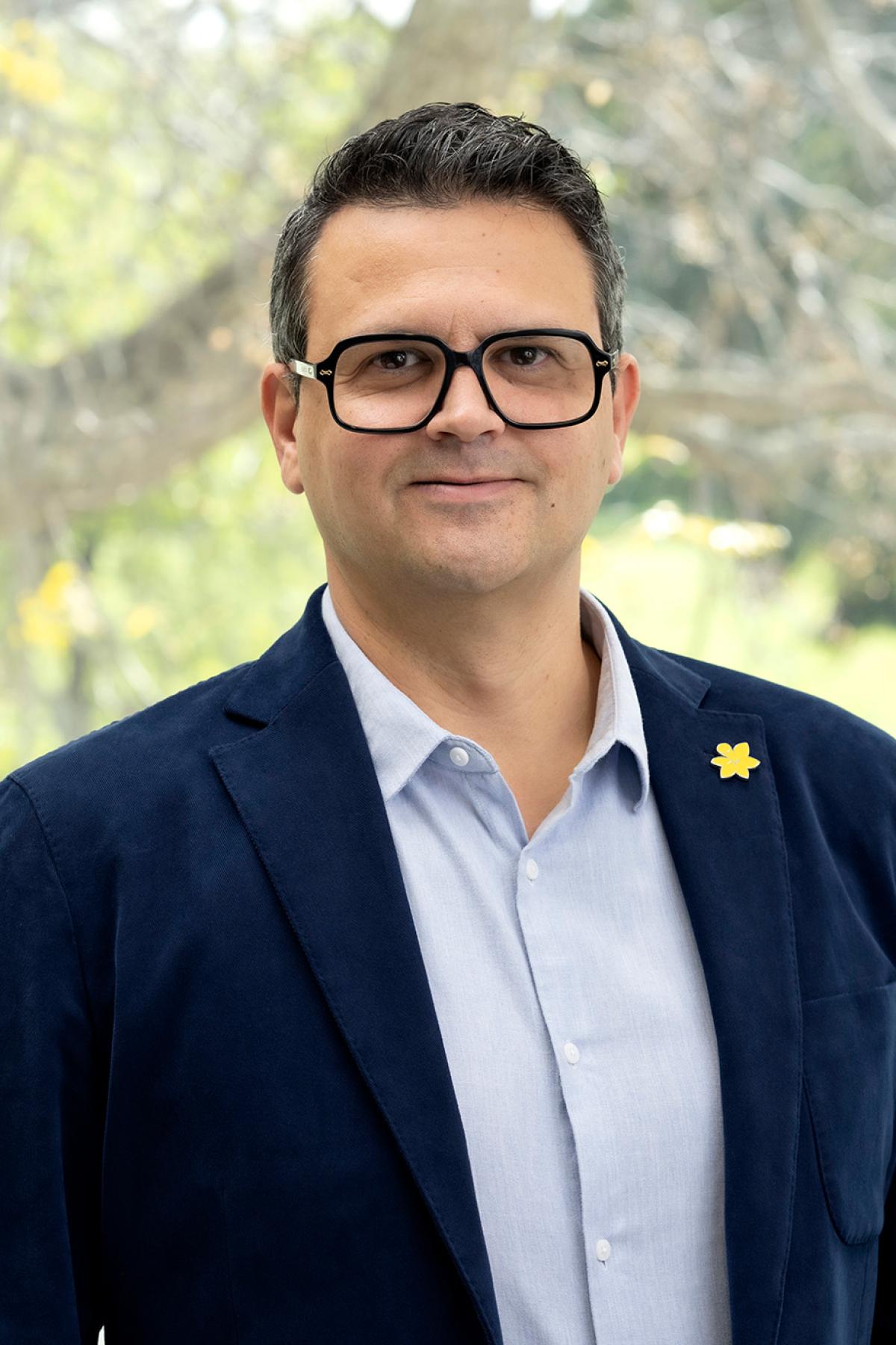 Dr Peter Diamond