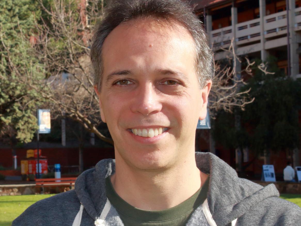 Professor Gustavo Carneiro
